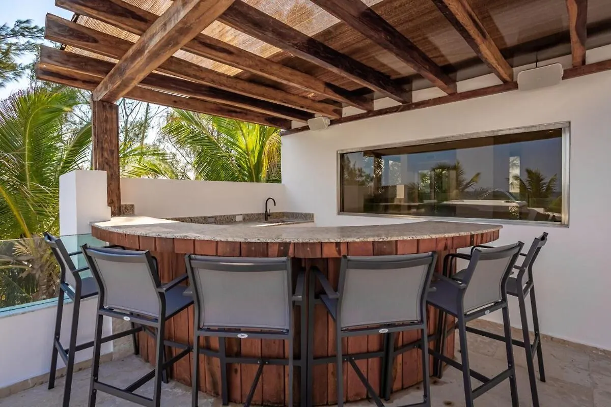 Villa Asisi, Luxury Beachfront In Xpu-Ha Haven מקסיקו