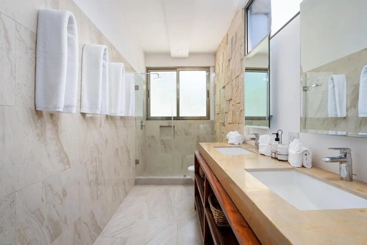 Villa Asisi, Luxury Beachfront In Xpu-Ha Haven מקסיקו